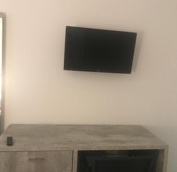 اتاق استاندارد سه تخته با بالکن, Al Ponte