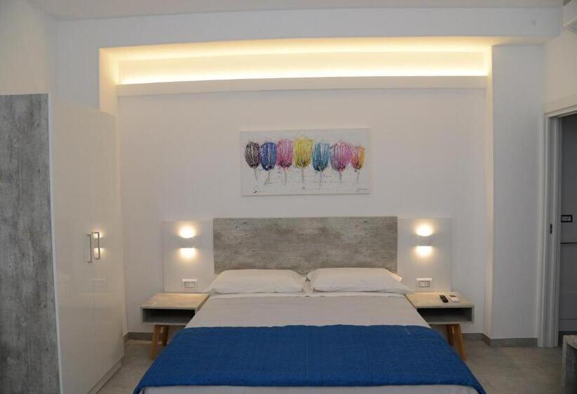 استودیو استاندارد با چشم‌انداز باغ, Al Ponte