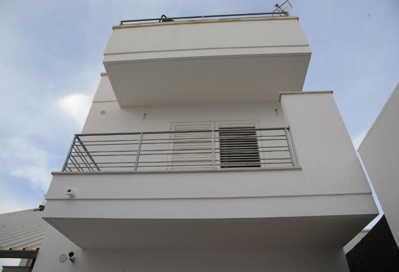 استودیو استاندارد با تراس, Al Ponte