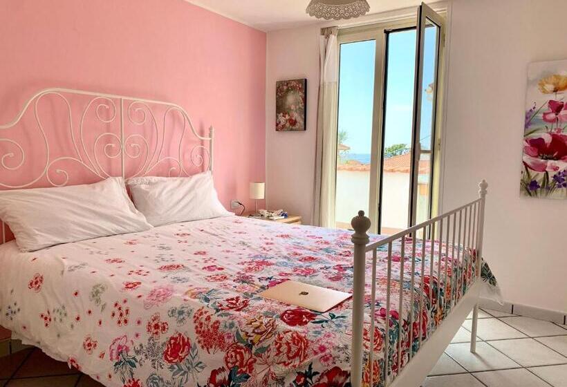 Номер Стандарт с Террасой, Caramico Room