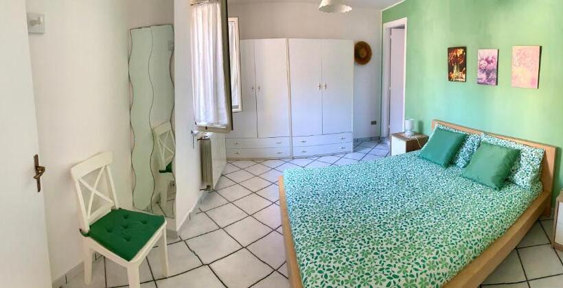 Номер Стандарт, Caramico Room