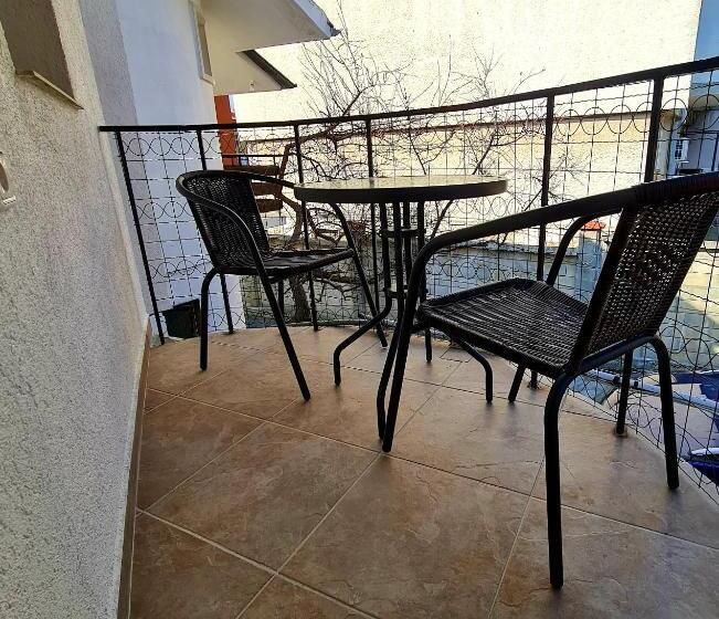 Стандартный Номер Кровать Кинг, Fema Guest House
