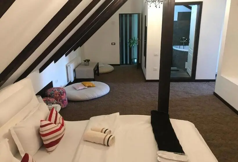 اتاق لوکس با تخت بزرگ, Relax