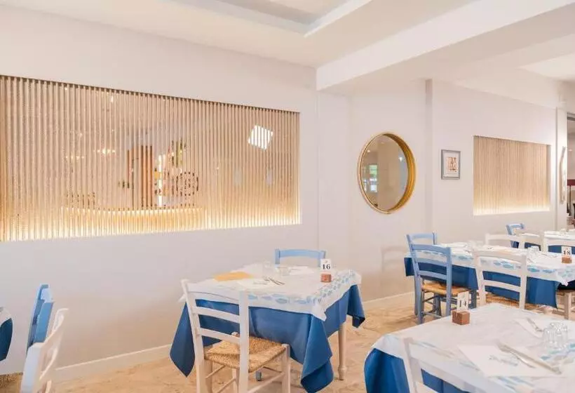 اتاق استاندارد چهار تخته, Al Faro