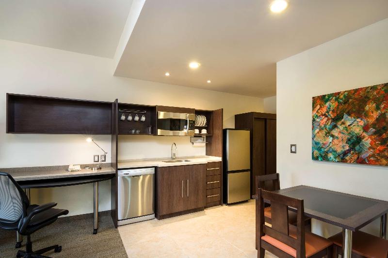 Люкс Кровать Кинг, Homewood Suites By Hilton Queretaro, Mexico
