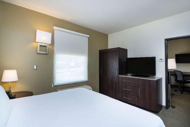 Люкс Кровать Кинг, Homewood Suites By Hilton Queretaro, Mexico