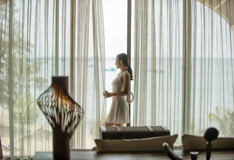 Deluxe Suite Sea View, The Shells Resort & Spa  Phu Quoc