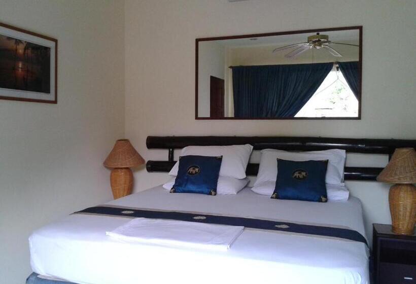 اتاق لوکس, The Waterfront Hotel At Fishermans Village