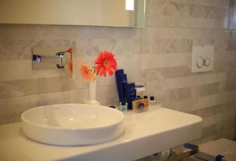 スタンダードルーム, Turunc Premium