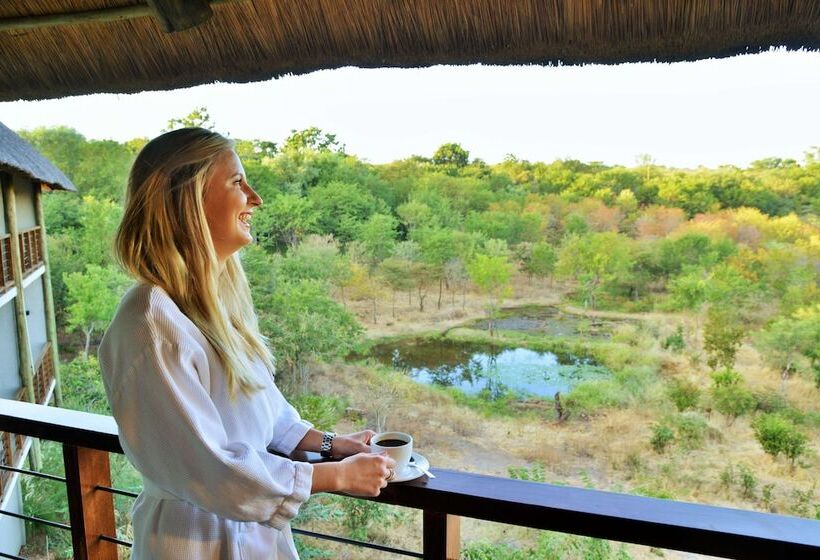 اتاق کلاب, Victoria Falls Safari Club