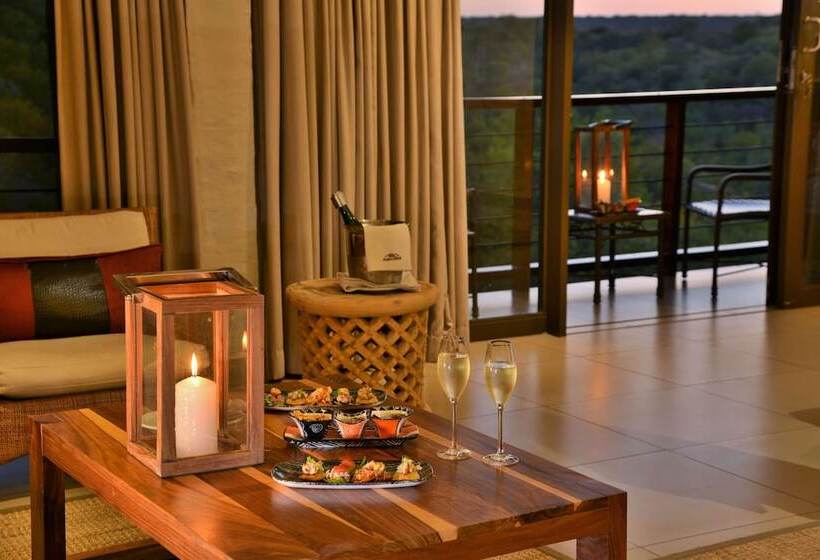 اتاق کلاب, Victoria Falls Safari Club