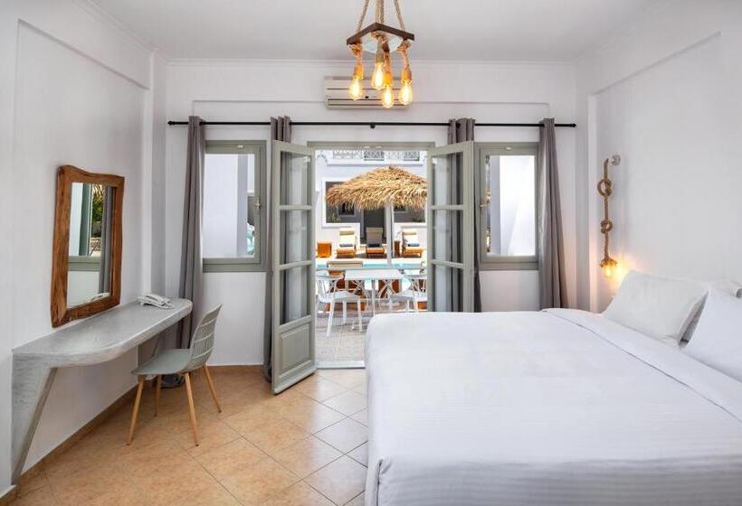 Chambre Standard Vue Piscine, Kalya Suites