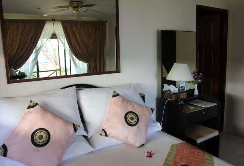 بانگلوی لوکس, The Waterfront Hotel At Fishermans Village