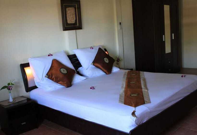 بنگله خانوادگی, The Waterfront Hotel At Fishermans Village