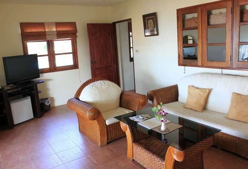 بنگله خانوادگی, The Waterfront Hotel At Fishermans Village