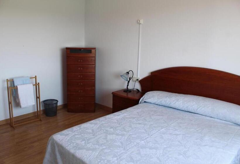 Номер Стандарт Совместная Ванная, Albergue Alto Da Pena Exclusive For Pilgrims