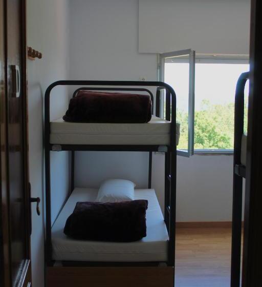 Кровать в Общей Комнате, Albergue Alto Da Pena Exclusive For Pilgrims