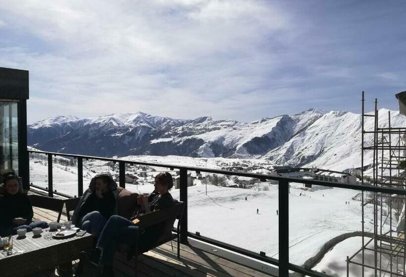 آپارتمان 1 خوابه با بالکن, Apartment N503 Gudauri Loft