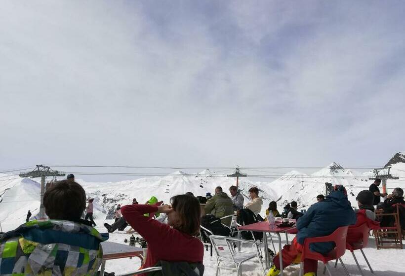 آپارتمان 1 خوابه با بالکن, Apartment N503 Gudauri Loft