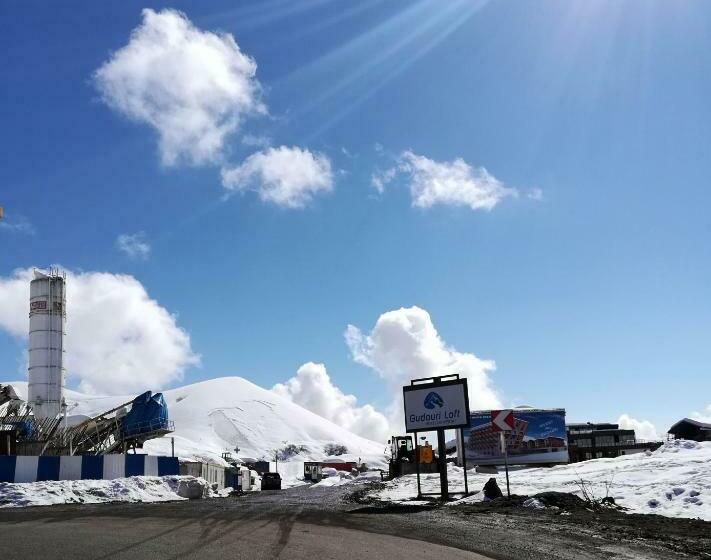 آپارتمان 1 خوابه با بالکن, Apartment N503 Gudauri Loft