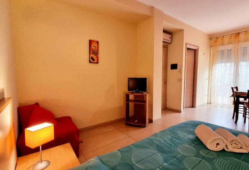 Студио Стандарт с Террасой, B&b La Villetta Gela