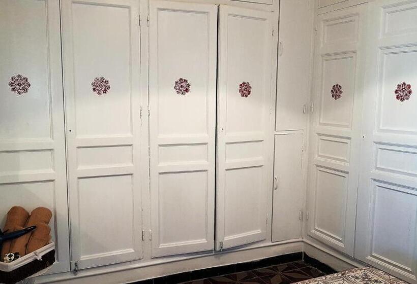 غرفة ديلوكس مطلّة علي البحر, By The Sea