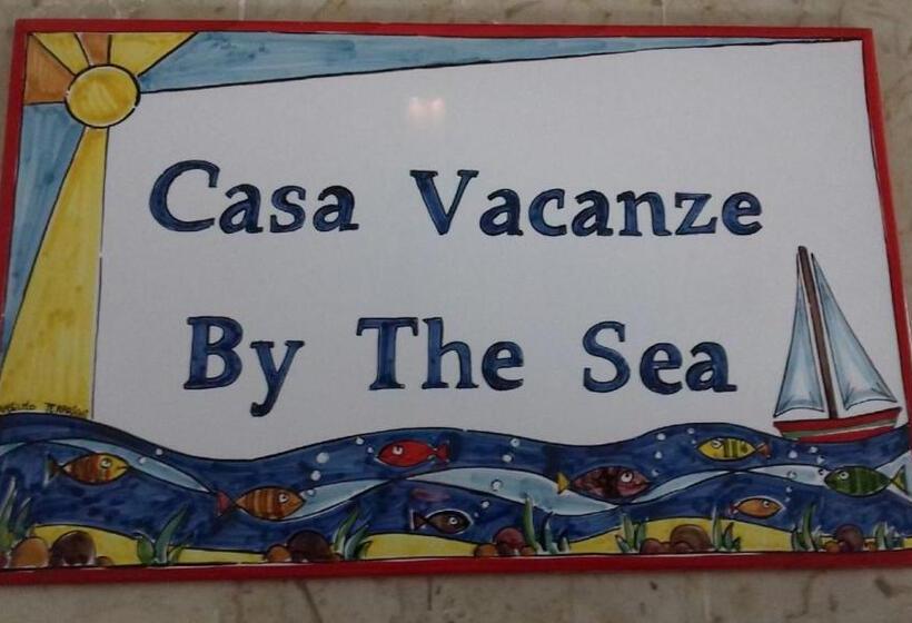 غرفة ديلوكس مطلّة علي البحر, By The Sea