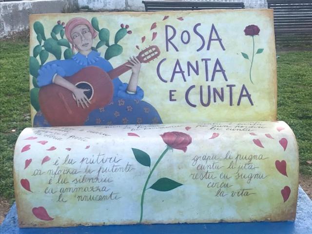 شقة غرفتين, By The Sea