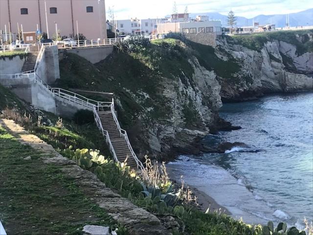 شقة غرفة واحدة مزودة بتراس, By The Sea