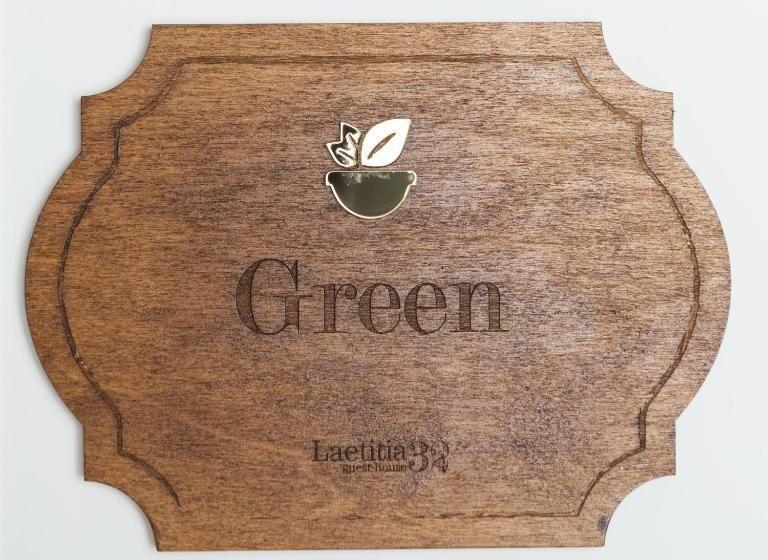 带共用浴室的标准房间, Green Room