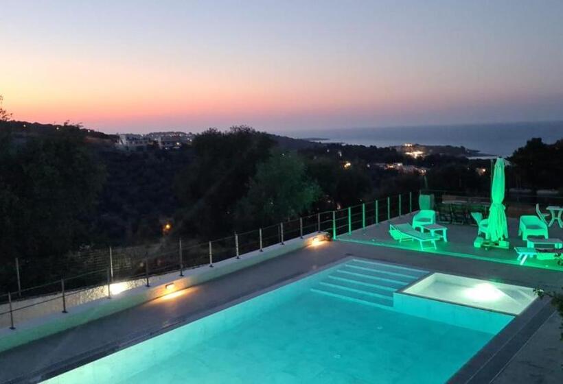 استودیوی سوپریور, Maison Marie