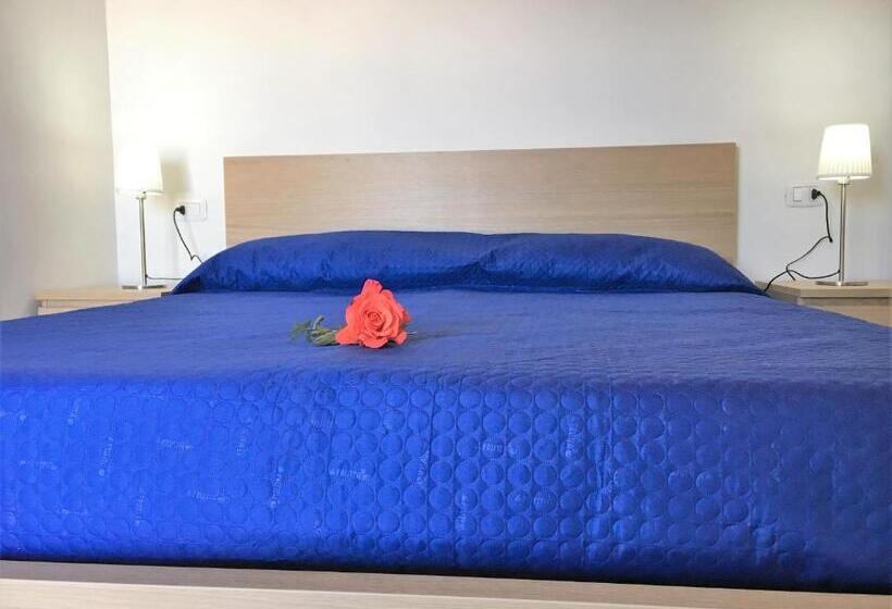 استودیوی سوپریور, Maison Marie