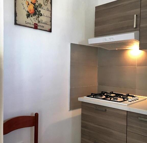 آپارتمان 1 خوابه, Maison Marie