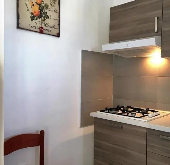 آپارتمان 1 خوابه, Maison Marie