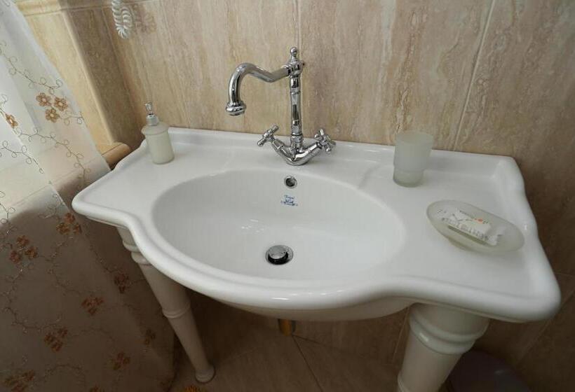 غرفة ديلوكس مطلّة علي البحر مزوَّدة بشُرفة, Angels Home