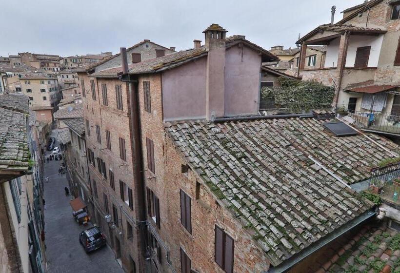 اتاق استاندارد, Attilio Camere