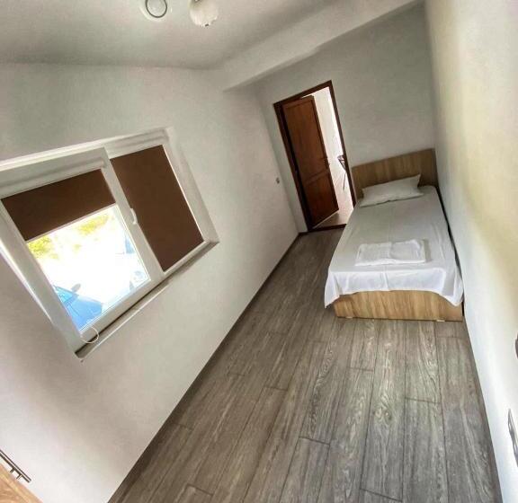 豪华家庭房间, Casa Alle