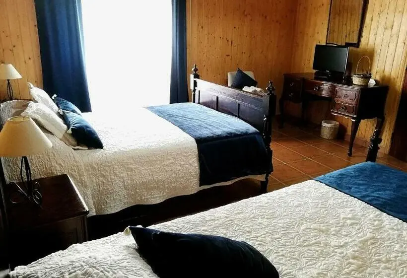 バス共有のスタンダードルーム, Casa Do Castelo