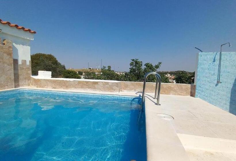 خانه 3 خوابه, Casa Do Castelo