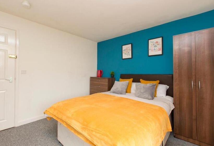 带共用浴室的标准房间, Townhouse @ Edleston Road Crewe