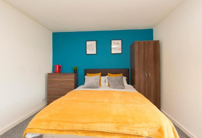 带共用浴室的标准房间, Townhouse @ Edleston Road Crewe