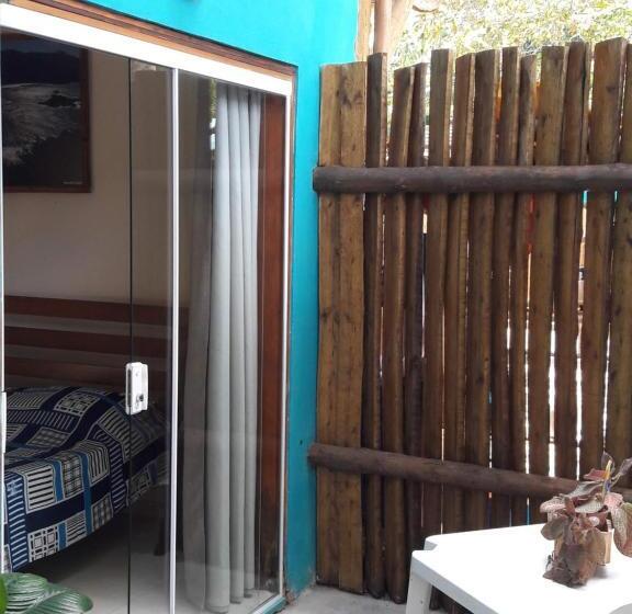 经典四人房间, Espaço Dona Florinha