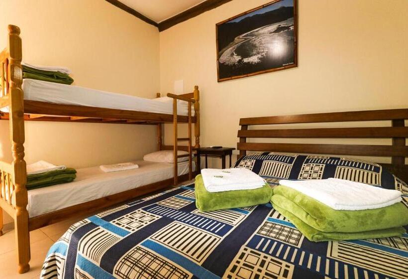 经典四人房间, Espaço Dona Florinha