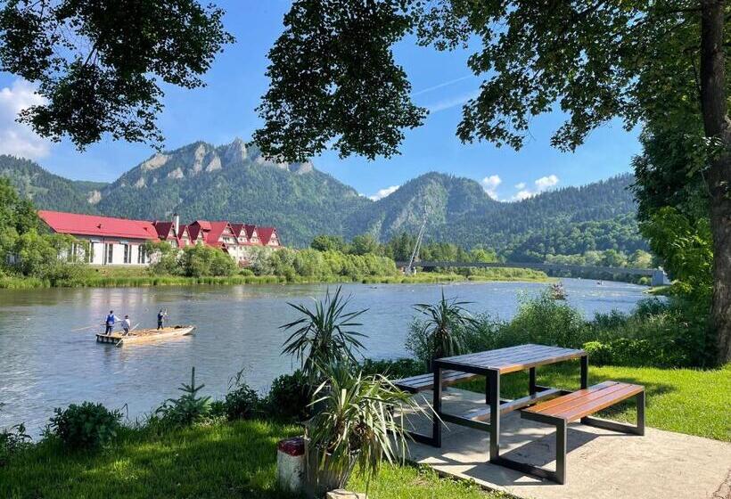 غرفة قياسية ثلاثية, Penzión Pod Troma Korunami