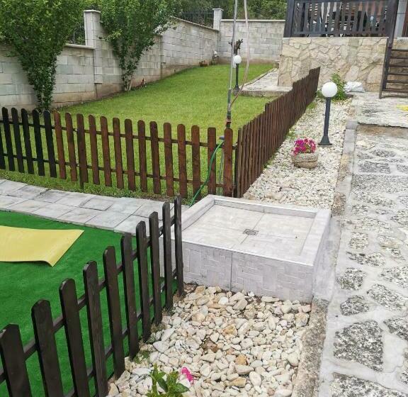 خانه 3 خوابه, Villa Holly