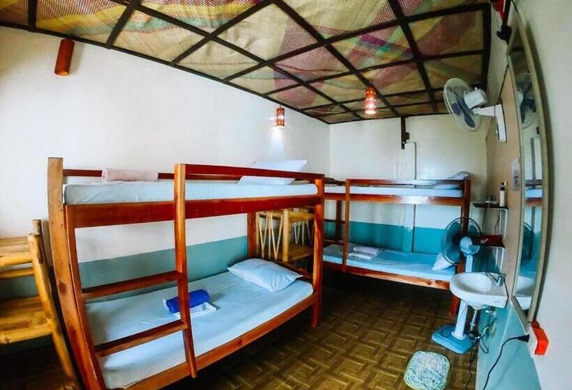 스탠다드 4인용 룸 공용 욕실, Pescador View   Beach Resort & Restaurant