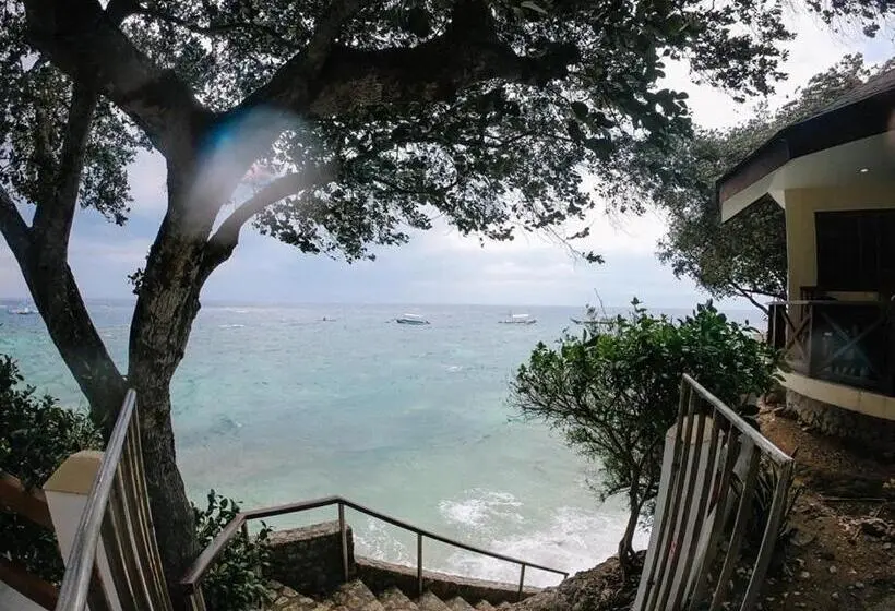 بانگلوی استاندارد, Pescador View   Beach Resort & Restaurant