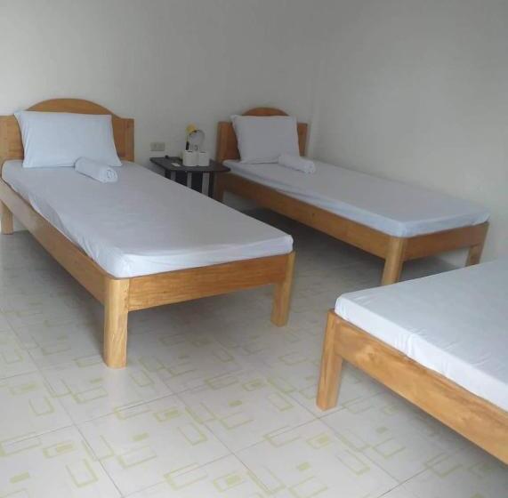 Номер Стандарт Трехместный, Pescador View   Beach Resort & Restaurant
