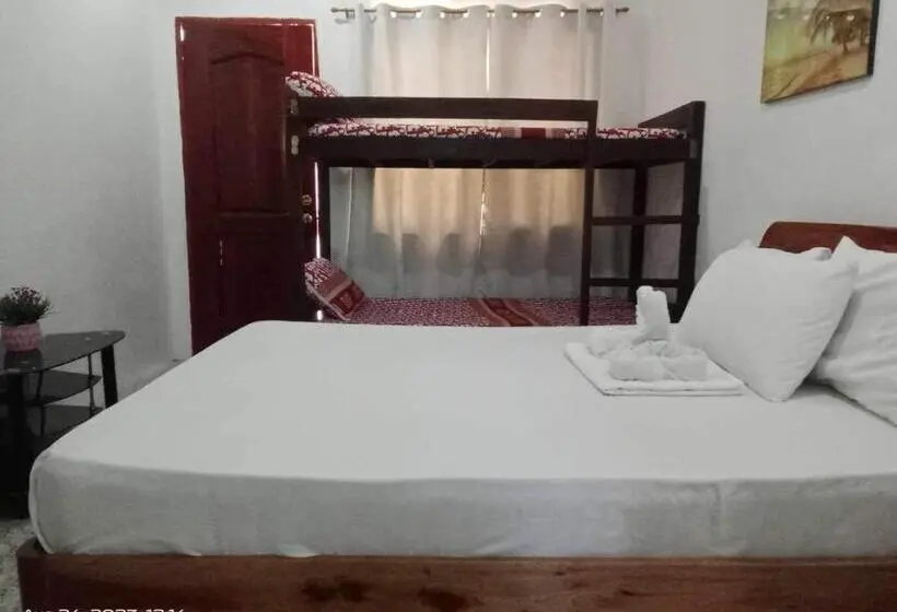 اتاق استاندارد چهار تخته, Pescador View   Beach Resort & Restaurant