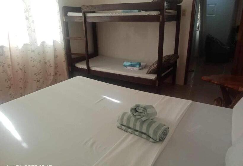 패밀리 방갈로, Pescador View   Beach Resort & Restaurant